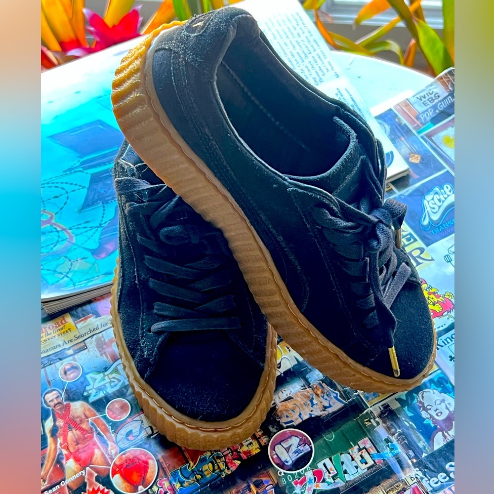 Size 6 Black Suede Platform Puma’s w/ a cushioned Gum Sole. SO comfortable.
